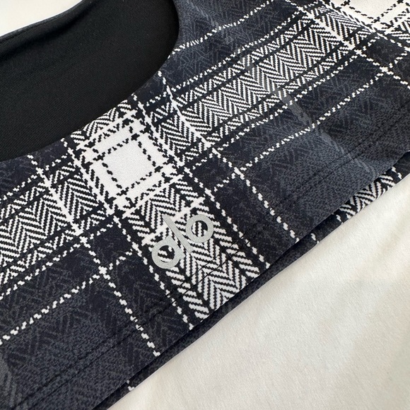 Alo Yoga Plaid Sports Bra Crop Top sz Small - Picture 4 of 7